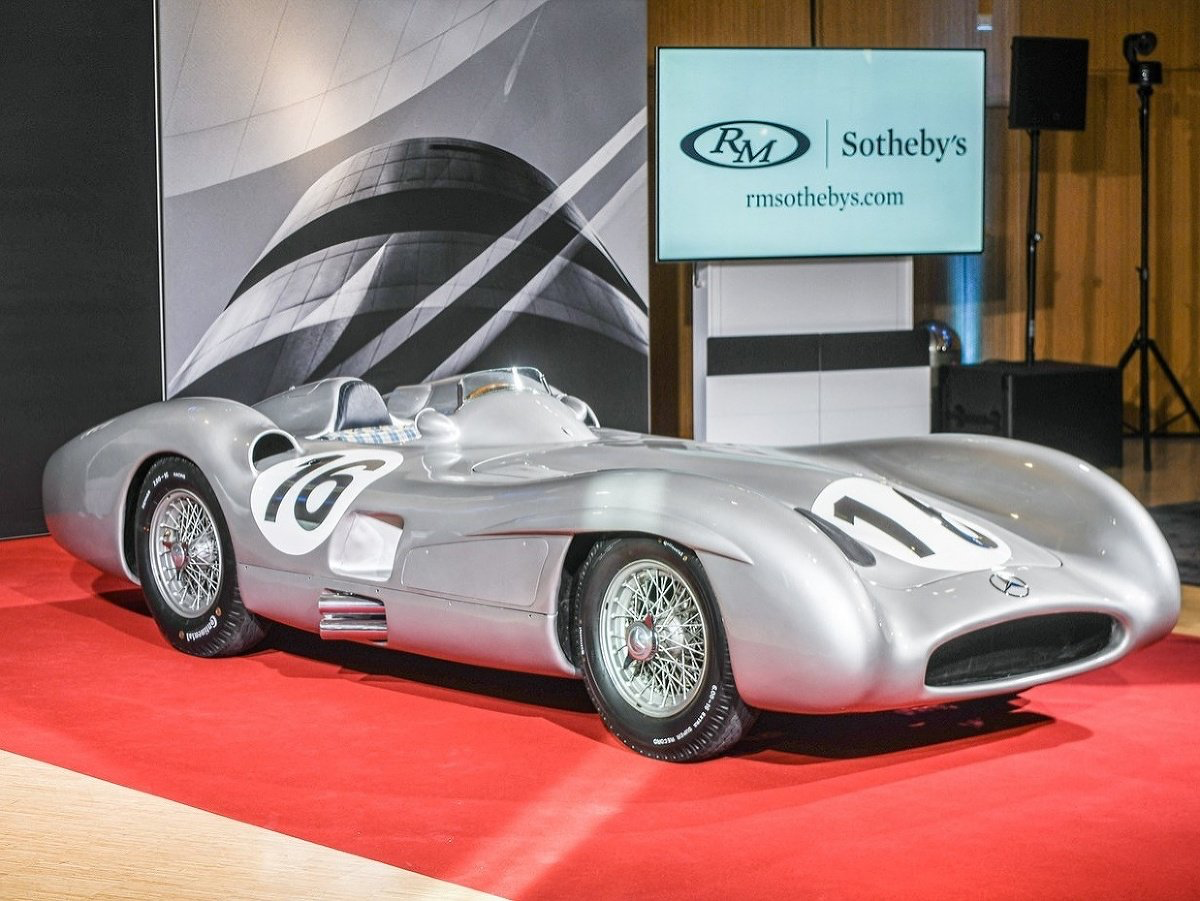 Crazy millions set a record: Rare F1 racing car sold for the highest price.